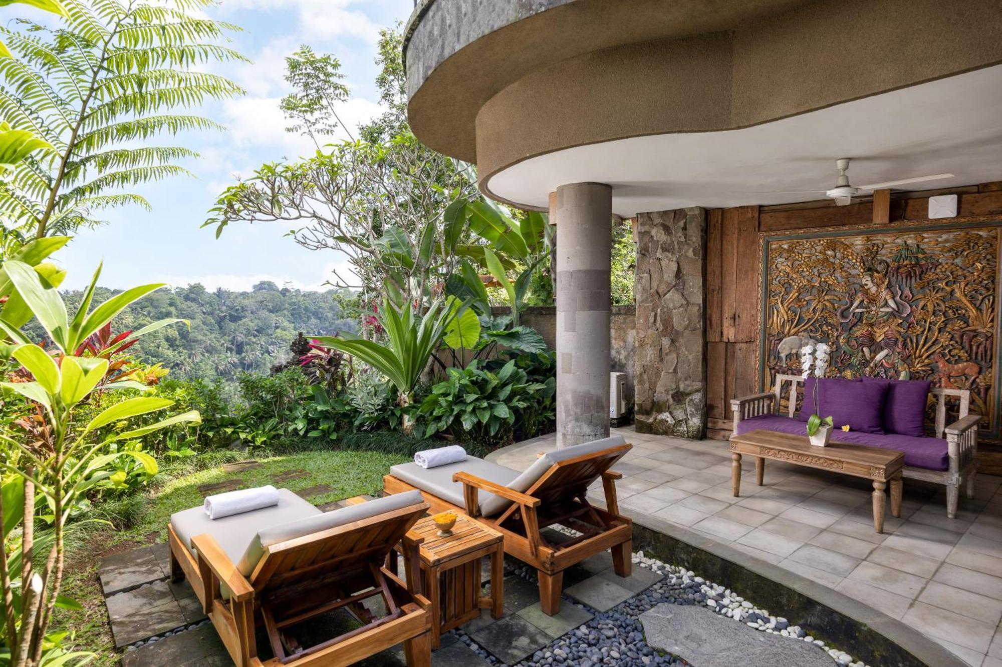 Pramana Watu Kurung Hotel Ubud  Exterior photo The private garden of a suite at the resort