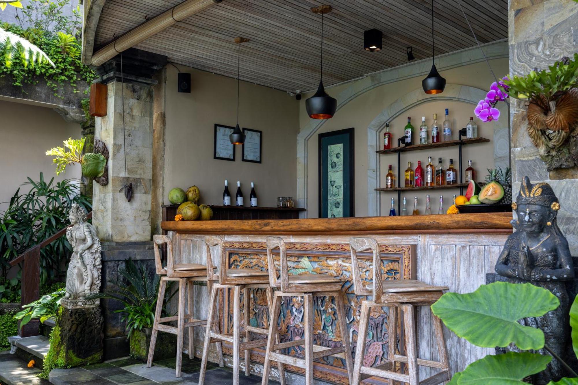 Pramana Watu Kurung Hotel Ubud  Exterior photo The bar at the restaurant